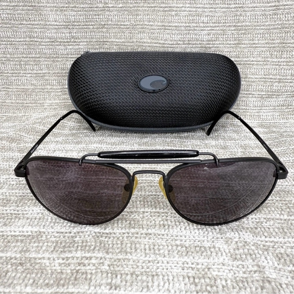 Vintage Costa Del Mar Aviator Sunglasses Black Frame Polarized Lens 64-15 Italy